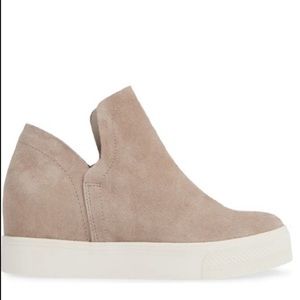 Taupe Wrangle Sneakers